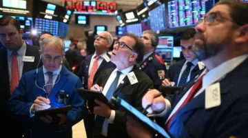 انخفاض مؤشرات الأسهم الأمريكية عند الإغلاق