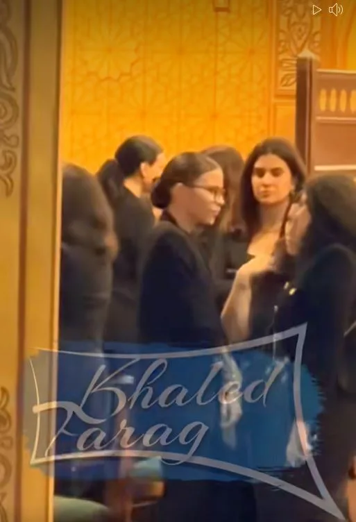 اول ظهور لإبنة وليد مصطفى زوج كارول سماحة في مراسم العزاء اول ظهور لإبنة وليد مصطفى زوج كارول سماحة في مراسم العزاء