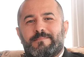 اياد أبو روك: قصة علم فلسطين في مدينة نرويجية باردة