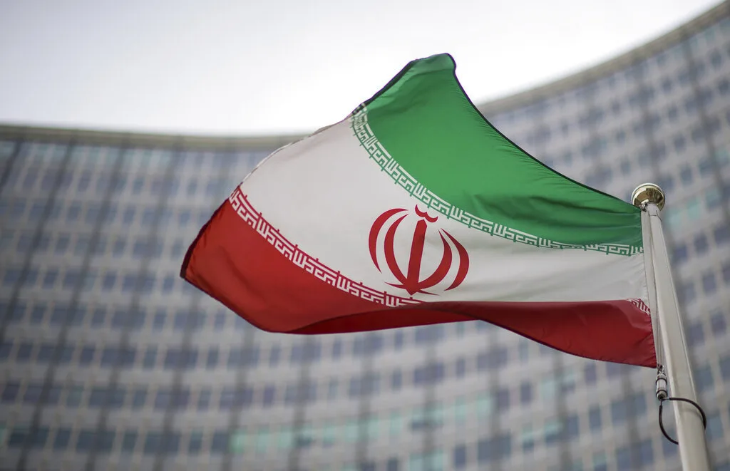 إيران تستدعي سفير النمسا بسبب تقرير متعلق ببرنامجها النووي إيران تستدعي سفير النمسا بسبب تقرير متعلق ببرنامجها النووي
