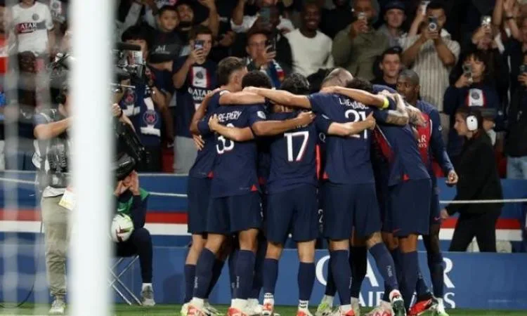 باريس سان جيرمان يتأهل لنهائي دوري أبطال أوروبا بفوزه على أرسنال باريس سان جيرمان يتأهل لنهائي دوري أبطال أوروبا بفوزه على أرسنال