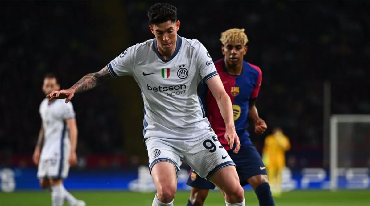 باستوني: لاعب برشلونة أفضل من واجهته في مسيرتي باستوني: لاعب برشلونة أفضل من واجهته في مسيرتي