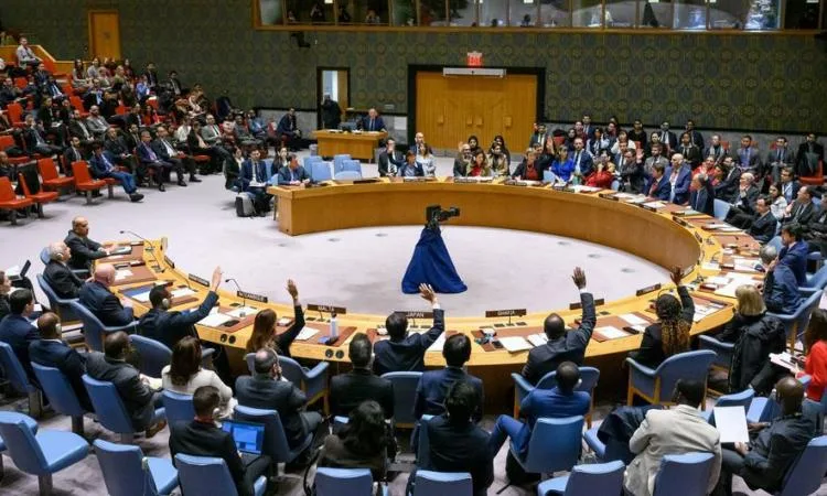 باكستان تطلع مجلس الأمن الدولي على "عدوان الهند الصارخ" باكستان تطلع مجلس الأمن الدولي على "عدوان الهند الصارخ"