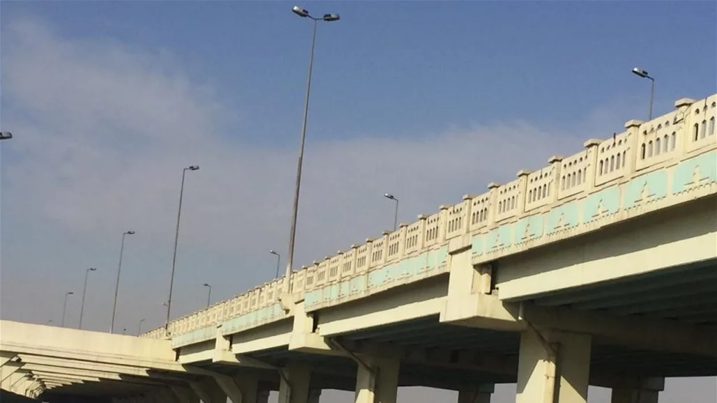 بالصور.. الأسباب وراء إغلاق جسر مهم في وسط بغداد