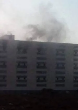 بالصور.. السيطرة على حريق داخل مصنع ملابس جاهزة بالمنطقة الصناعية في بورسعيد بالصور.. السيطرة على حريق داخل مصنع ملابس جاهزة بالمنطقة الصناعية في بورسعيد