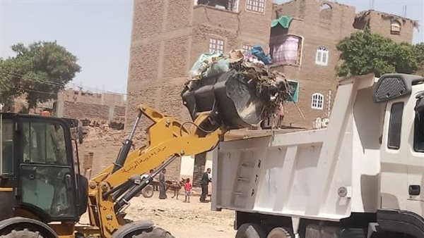 بالصور.. رفع 60 من المخلفات الصلبة في شمال الأقصر بالصور.. رفع 60 من المخلفات الصلبة في شمال الأقصر