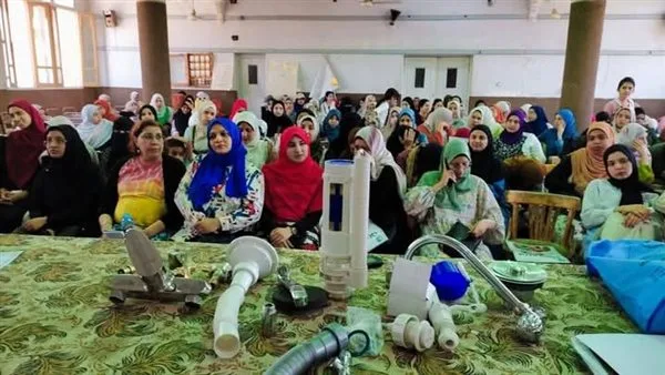 بالصور.. مياه الأقصر تطلق حملة توعية للمواطنين حول مشروع الصرف الصحى المتكامل بالصور.. مياه الأقصر تطلق حملة توعية للمواطنين حول مشروع الصرف الصحى المتكامل