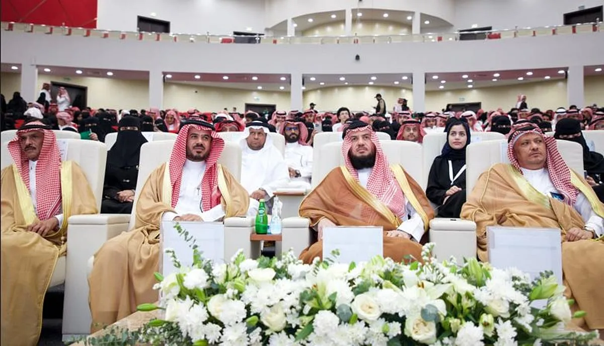 بالصور.. نائب وزير التعليم للتطوير والتحول يطلق ملتقى ومعرض التوعية بأمن المعلومات في تعليم جازان