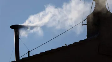 بالفيديو: الدخان الأبيض.. وإنتخاب بابا الفاتيكان