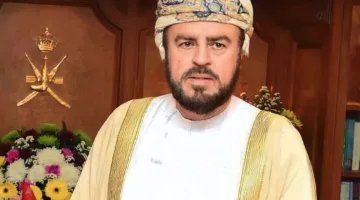 بالنيابة عن جلالته، سمو السيد أسعد يقود وفد سلطنة عمان في قمتي مجلس التعاون ورابطة الآسيان في كوالالمبور.