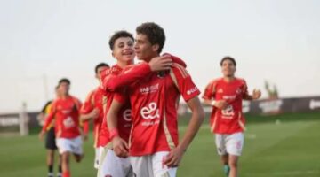 بايرن ميونخ يتنافس مع مارسيليا ويونايتد للحصول على لاعب الأهلي