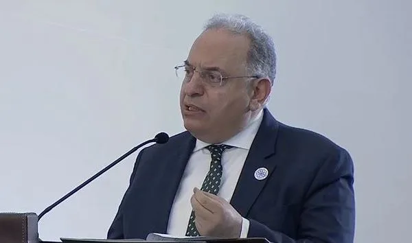 وزير سوري بعد إزالة العقوبات الأمريكية: نرحب بالمستثمرين وزير سوري بعد إزالة العقوبات الأمريكية: نرحب بالمستثمرين