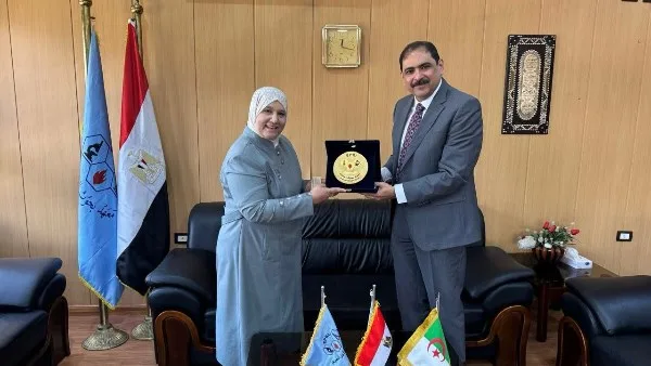 بحوث البترول وجامعة قاصدي مرباح الجزائرية يوقعان اتفاقية تعاون علمي بحوث البترول وجامعة قاصدي مرباح الجزائرية يوقعان اتفاقية تعاون علمي