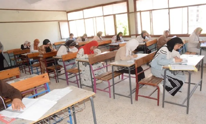 بدء امتحانات الثانوية الأزهرية 2025: وكيل الأزهر ورئيس قطاع المعاهد يتابعان مجريات اللجان بدء امتحانات الثانوية الأزهرية 2025: وكيل الأزهر ورئيس قطاع المعاهد يتابعان مجريات اللجان