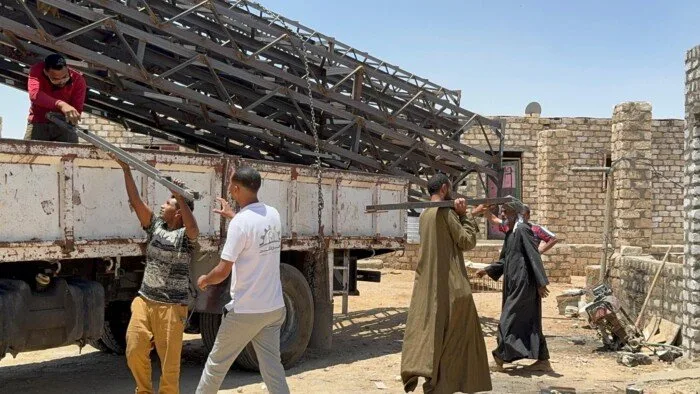 بدء تزويد مشروعات الظهير الصحراوي بالكهرباء.. الأقصر تفتح أبواب الاستثمار بمنطقة الـ 1000 فدان بدء تزويد مشروعات الظهير الصحراوي بالكهرباء.. الأقصر تفتح أبواب الاستثمار بمنطقة الـ 1000 فدان
