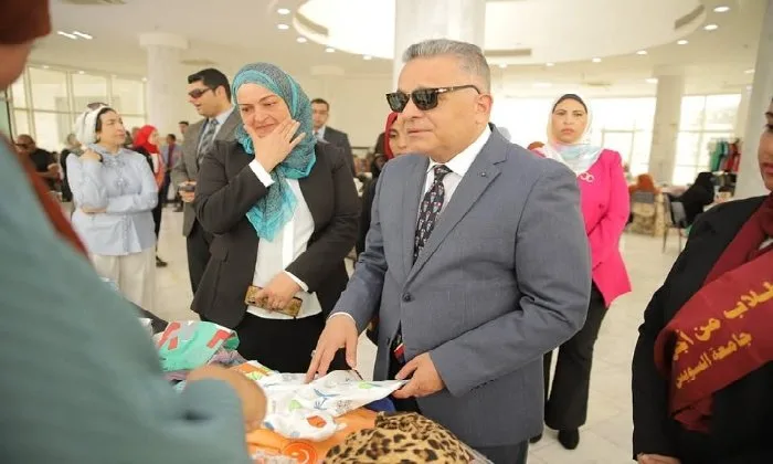 بدء فعاليات الأسبوع البيئي الأول في جامعة السويس بدء فعاليات الأسبوع البيئي الأول في جامعة السويس