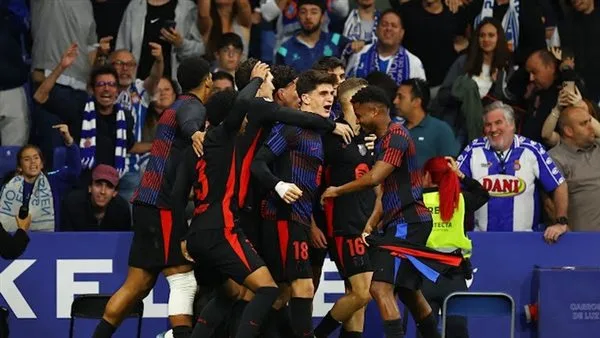 برشلونة يحقق انتصارًا على إسبانيول بهدفين ويتوّج بلقب “الدوري الإسباني” برشلونة يحقق انتصارًا على إسبانيول بهدفين ويتوّج بلقب “الدوري الإسباني”