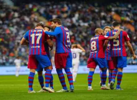 برشلونة يضمد جراحه الأوروبية على حساب ريال مدريد برشلونة يضمد جراحه الأوروبية على حساب ريال مدريد