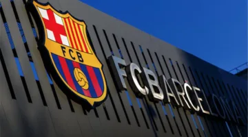 برشلونة يعلن تمديد عقد لاعبه حتى 2028