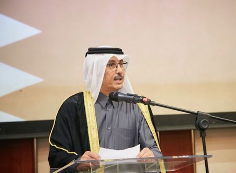 برغم كل المآسي والأهوال في غزة وبعد خيبة الآمال في الأنظمة.. هل انعدمت المواقف “الفردية” التاريخية في أمة العرب؟ لماذا يجب التذكير بقصة السفير القطري “راشد الخاطر” الذي لم يشعر بأمان ذاتي في ظل أمن قومي عربي مستباح… فانتحر وذكر قصته أمين هويدي وأحمد بهاء الدين؟ برغم كل المآسي والأهوال في غزة وبعد خيبة الآمال في الأنظمة.. هل انعدمت المواقف “الفردية” التاريخية في أمة العرب؟ لماذا يجب التذكير بقصة السفير القطري “راشد الخاطر” الذي لم يشعر بأمان ذاتي في ظل أمن قومي عربي مستباح… فانتحر وذكر قصته أمين هويدي وأحمد بهاء الدين؟