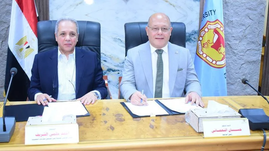 بروتوكول تعاون بين كليتي التربية والالسن بجامعة سوهاج ومدارس جيل المستقبل الدولية بروتوكول تعاون بين كليتي التربية والالسن بجامعة سوهاج ومدارس جيل المستقبل الدولية