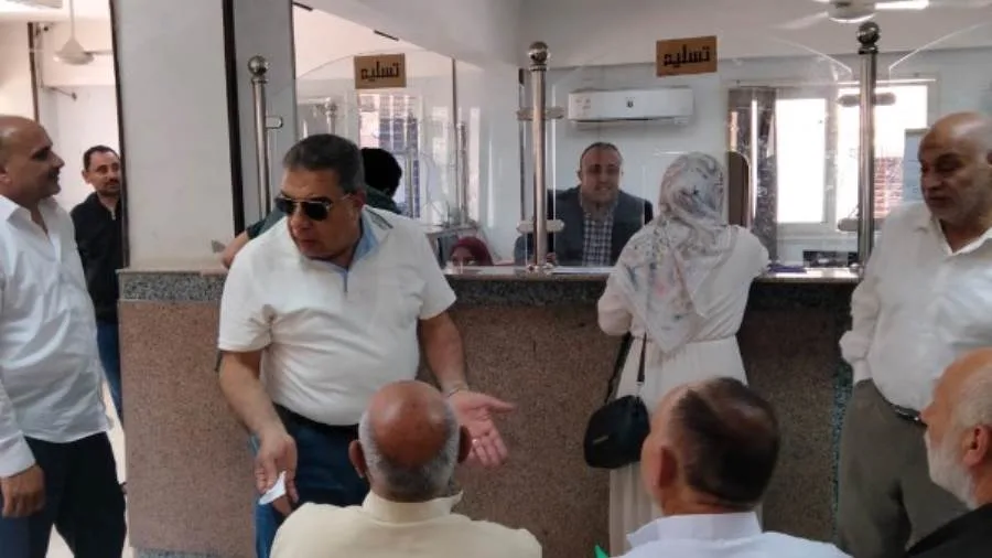 بسبب الغياب.. إحالة مدير مستشفى التأمين الصحي ونائبه في الدقهلية للتحقيق بسبب الغياب.. إحالة مدير مستشفى التأمين الصحي ونائبه في الدقهلية للتحقيق