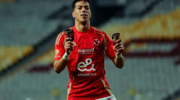بصورة إمام عاشور.. الأهلي يحتفل بتصدره الدوري المصري عقب خسارة بيراميدز