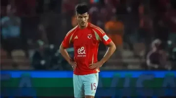 بعد إصاباته المتكررة.. مصدر بـ الأهلي يكشف مصير أشرف داري من الاستمرار مع الفريق