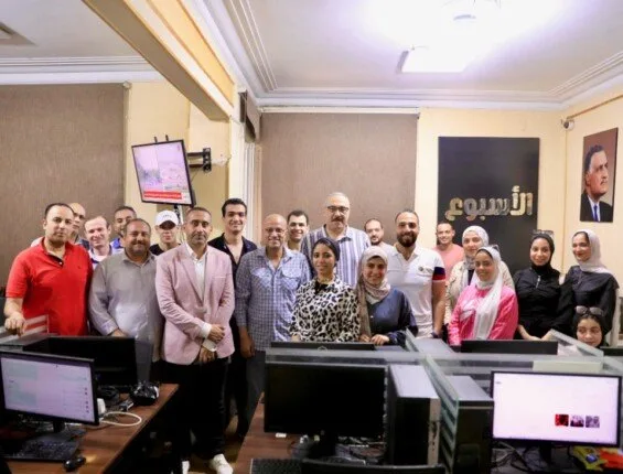 بعد انتصاره في انتخابات الصحفيين 2025.. حسين الزناتي يستضيف موقع «الأسبوع» بعد انتصاره في انتخابات الصحفيين 2025.. حسين الزناتي يستضيف موقع «الأسبوع»