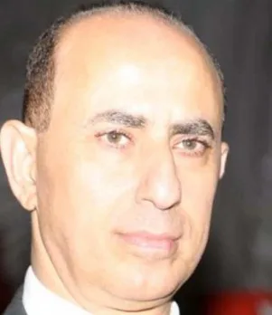 بعد خلوه من أي اتهام “بالإرهاب”.. الحكومة البريطانية تعرض على الأكاديمي مكرم خوري مخوَل.