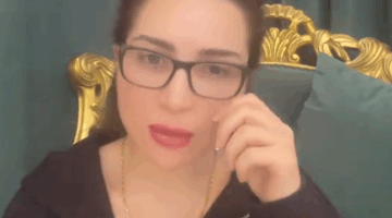 بعد فترة من الغياب.. مي عز الدين تكشف تفاصيل نضارة بشرتها