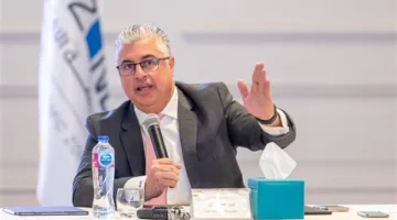 بـ2.4 مليار دولار.. رئيس اقتصادية قناة السويس: صادراتنا تقدر بنسبة 6% من إجمالي صادرات مصر