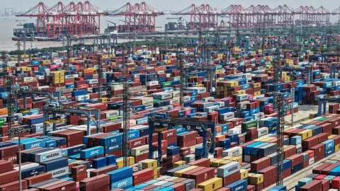 بكين تتعهد الدفاع عن مبادئ “العدالة” في المحادثات التجارية مع واشنطن بكين تتعهد الدفاع عن مبادئ “العدالة” في المحادثات التجارية مع واشنطن