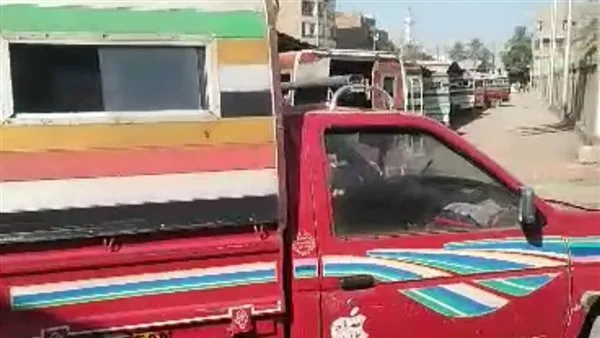 بلودرين وونش.. استخراج 30 سيارة متضررة إثر انهيار سقف موقف بقنا بلودرين وونش.. استخراج 30 سيارة متضررة إثر انهيار سقف موقف بقنا
