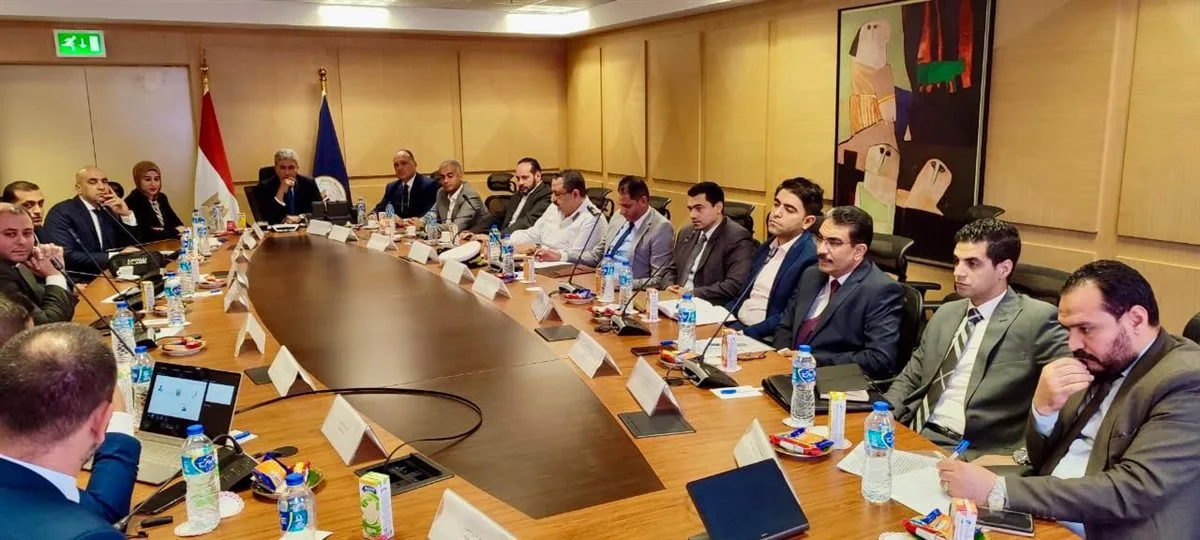 بما في ذلك رمز الاستجابة السريعة: وزير السياحة يجتمع لمناقشة النظام الجديد للتأشيرة الطارئة | صور بما في ذلك رمز الاستجابة السريعة: وزير السياحة يجتمع لمناقشة النظام الجديد للتأشيرة الطارئة | صور