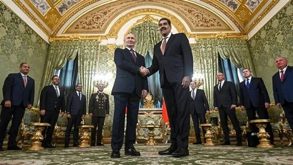 بوتين يلتقي بالرئيس الفنزويلي ويشيد بعلاقات البلدين الثنائية بوتين يلتقي بالرئيس الفنزويلي ويشيد بعلاقات البلدين الثنائية
