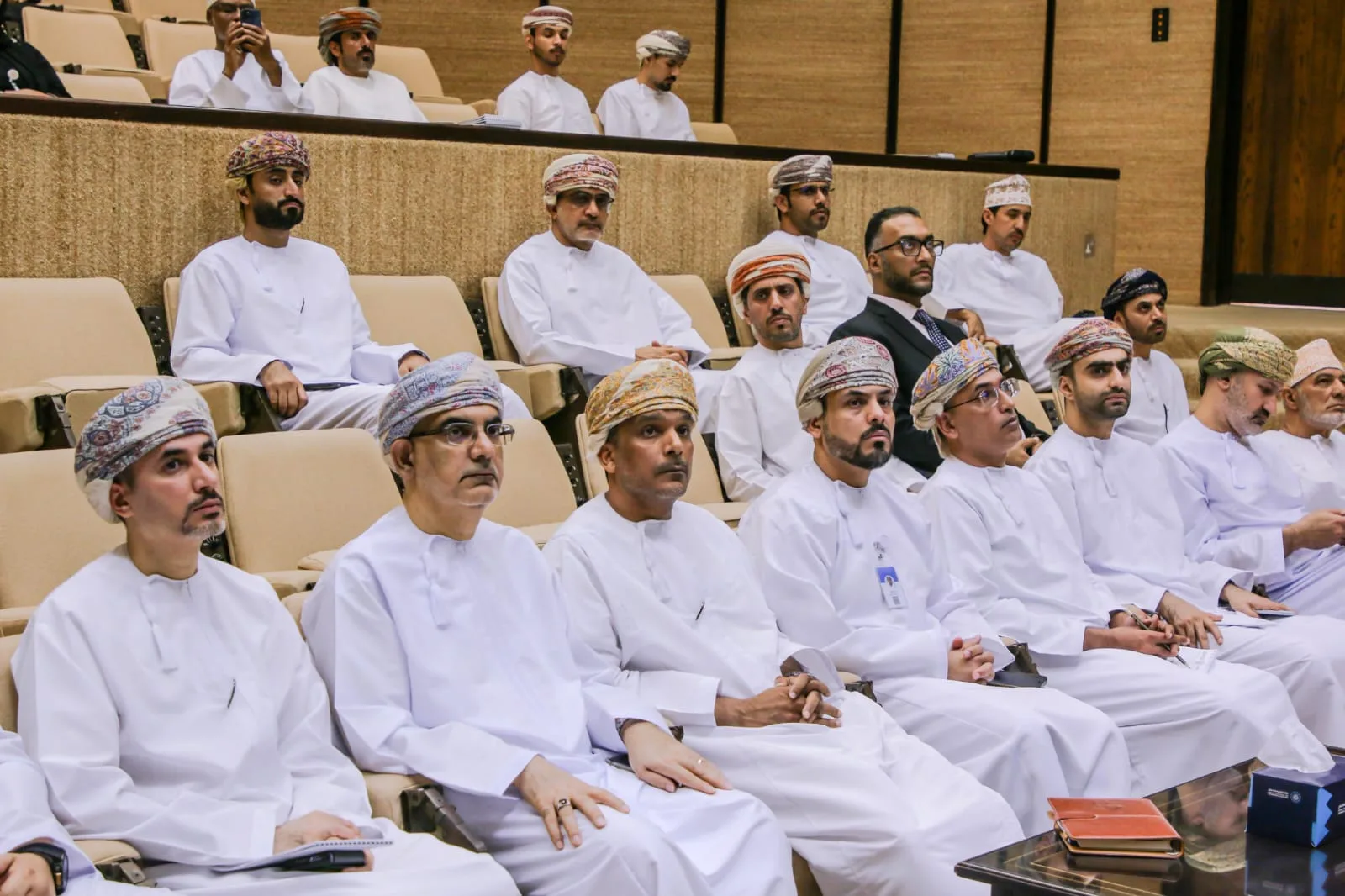 بورصة مسقط تسلّط الضوء على سوق الشركات الواعدة بورصة مسقط تسلّط الضوء على سوق الشركات الواعدة