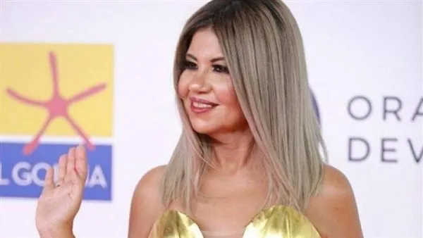 بوسي شلبي "باهتة" في مهرجان أسوان.. ماذا وراء الظهور غير المعتاد؟ بوسي شلبي "باهتة" في مهرجان أسوان.. ماذا وراء الظهور غير المعتاد؟