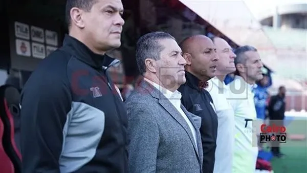 بيسيرو وعبد الواحد السيد يقودان مران الزمالك رغم أنباء الرحيل.. وزيزو يواصل الحضور بيسيرو وعبد الواحد السيد يقودان مران الزمالك رغم أنباء الرحيل.. وزيزو يواصل الحضور