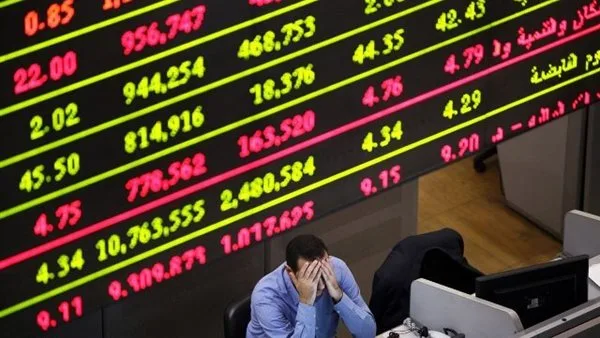 بينها أوراسكوم والجوهرة.. البورصة تهدد 15 شركة بشطب قيدها لهذا السبب بينها أوراسكوم والجوهرة.. البورصة تهدد 15 شركة بشطب قيدها لهذا السبب