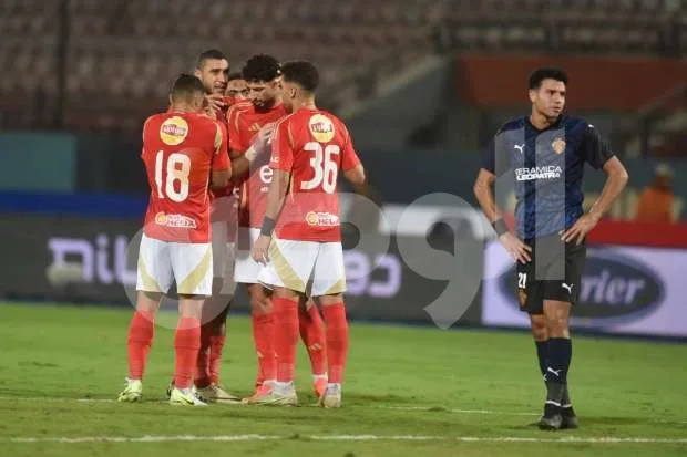تاريخ لقاءات الأهلي مع سيراميكا.. المارد الأحمر يحقق الانتصارات باستمرار تاريخ لقاءات الأهلي مع سيراميكا.. المارد الأحمر يحقق الانتصارات باستمرار