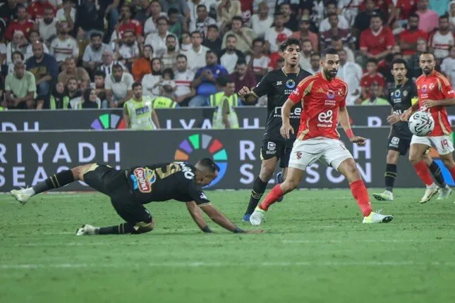 تجاهل تقرير النحاس.. الخطيب يخلص ثنائي الأهلي قبل المونديال تجاهل تقرير النحاس.. الخطيب يخلص ثنائي الأهلي قبل المونديال