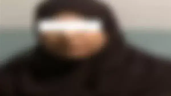 تجديد حبس المتهمة بسرقة مسدس قاضٍ بالشيخ زايد