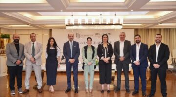 تحالف بين PLUG التابعة للسويدي إليكتريك ومجموعة المرشدي  لتعزيز البنية التحتية لشحن السيارات الكهربائية