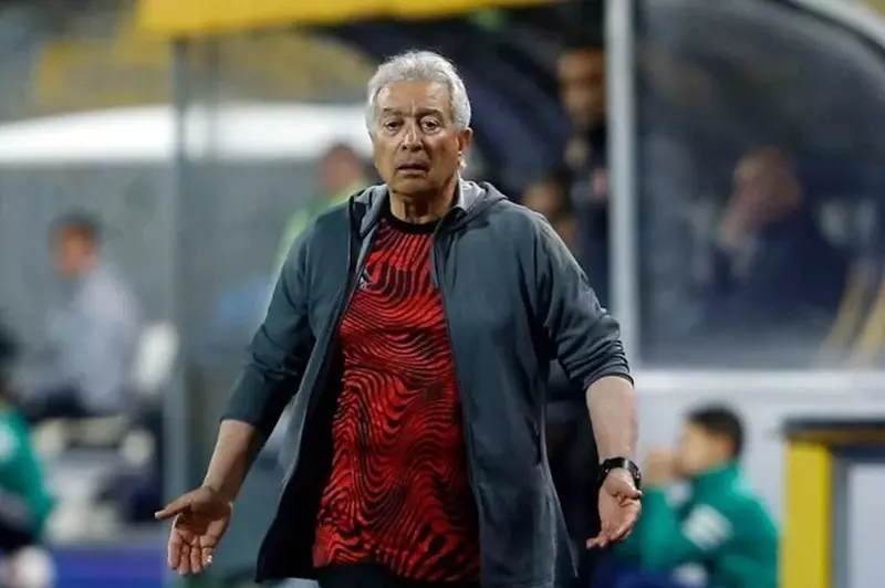 حلمي طولان: أبو ريدة اقترح عليّ تولي قيادة منتخب المحليين.. ورفضت الحصول على أي مكافأة مالية حلمي طولان: أبو ريدة اقترح عليّ تولي قيادة منتخب المحليين.. ورفضت الحصول على أي مكافأة مالية