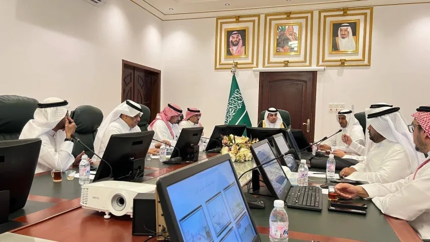 تحديث مكة ووقف الملك عبدالعزيز يتناولان مشروعات التنمية في خليص تحديث مكة ووقف الملك عبدالعزيز يتناولان مشروعات التنمية في خليص