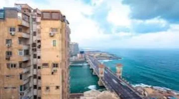 تحذيرات من انهيارات وشيكة لآلاف المباني القريبة من كورنيش الإسكندرية..تفاصيل