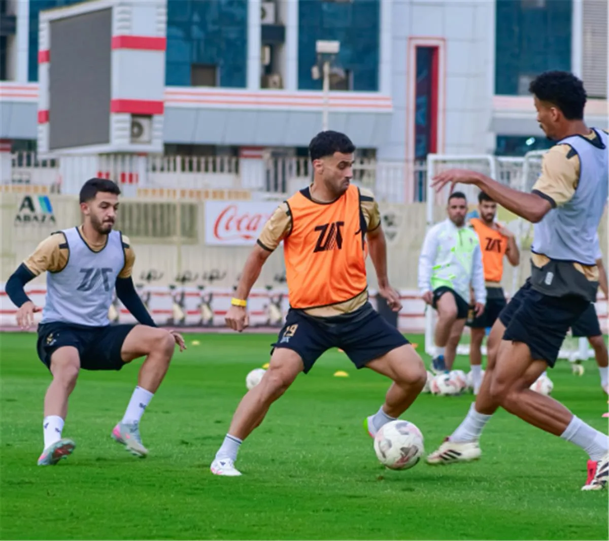 تدريبات الزمالك | عودة الثنائي المصاب.. والرمادي يوجه نصيحة للاعبيه تدريبات الزمالك | عودة الثنائي المصاب.. والرمادي يوجه نصيحة للاعبيه