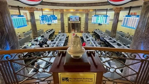 تراجع تمثيل المستثمرين الأجانب في البورصة المصرية إلى أدنى مستوياته التاريخية: فقط 5%