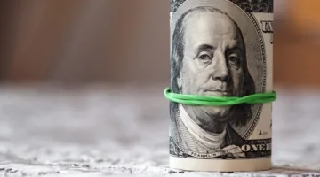 تراجعات تدريجية.. أسعار الدولار اليوم الأربعاء في مصر